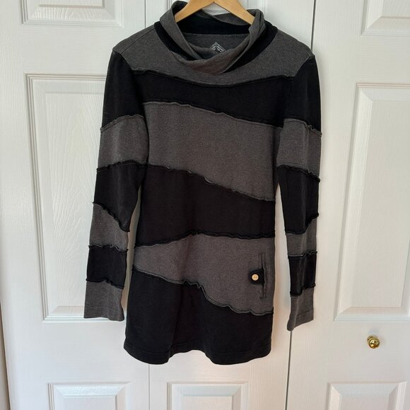 Nomad's Women's Medium Grey & Black Tunic in Hemp/Cotton/Spandex - Picture 1 of 4